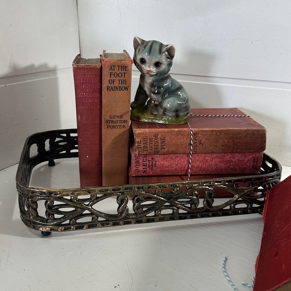 Vintage iron metal dish holder casserole caddy